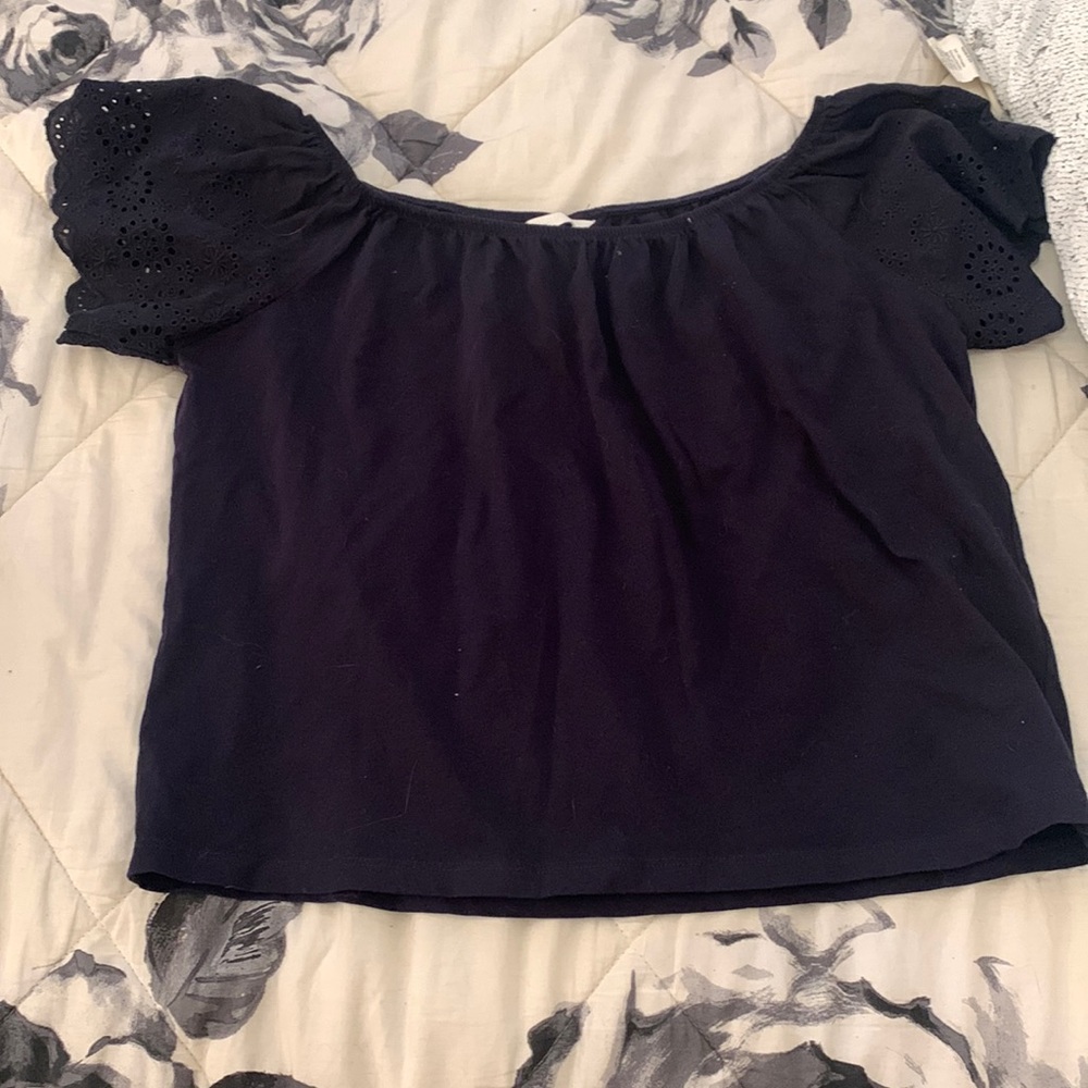 H&M Navy Blue Floral Blouse/Shirt, Size XS, Very Stretchy, In great condition!